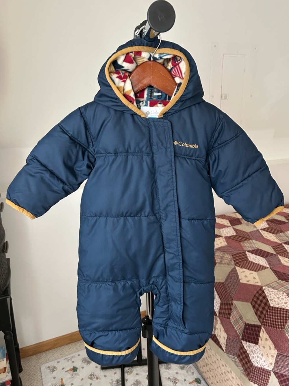 Columbia Snuggly Bunny Bunting Puffer Snowsuit Baby Infant 6-12 Months